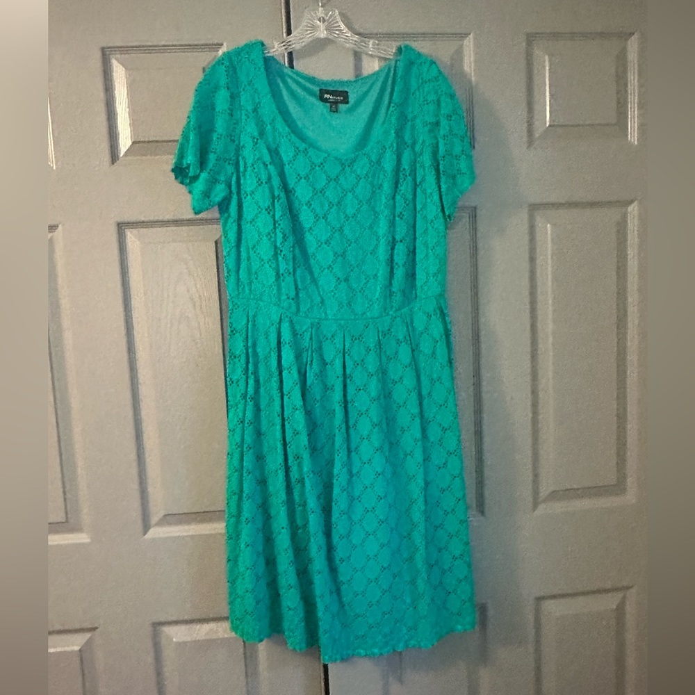 RN Studio casual dress in 1X